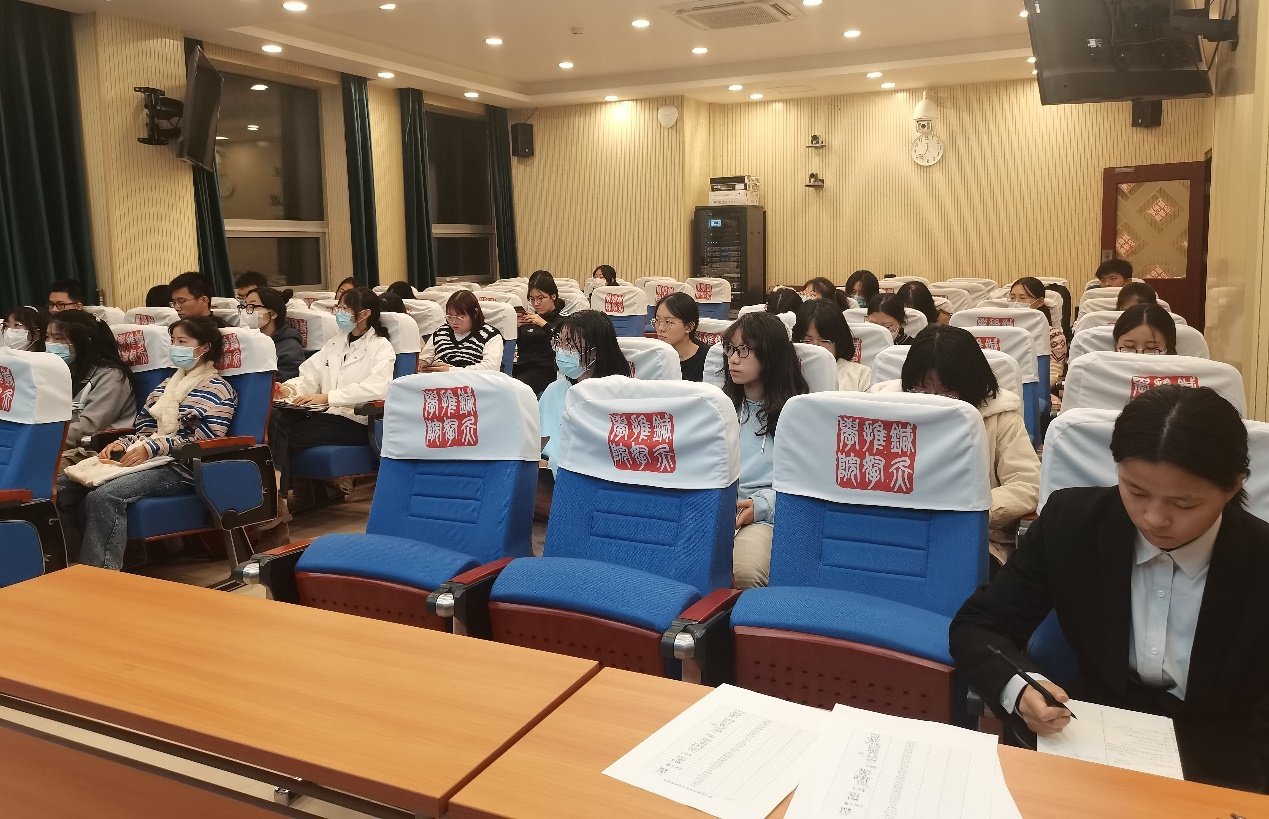 在启动仪式上